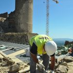 Obres al castell de Montsoriu